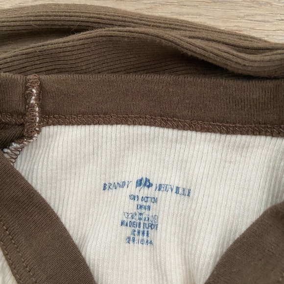 Brandy Melville long sleeve - one size (small) - brown sleeves and cream top - Picture 3 of 3